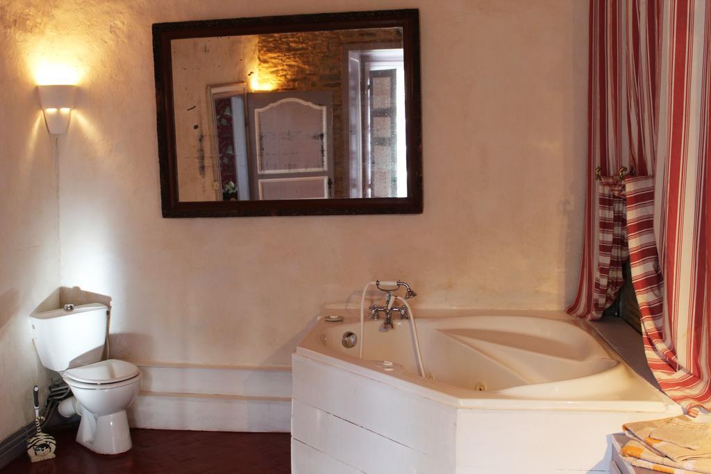 Chateau Du Boschet Bed and Breakfast Bourg-des-Comptes Buitenkant foto